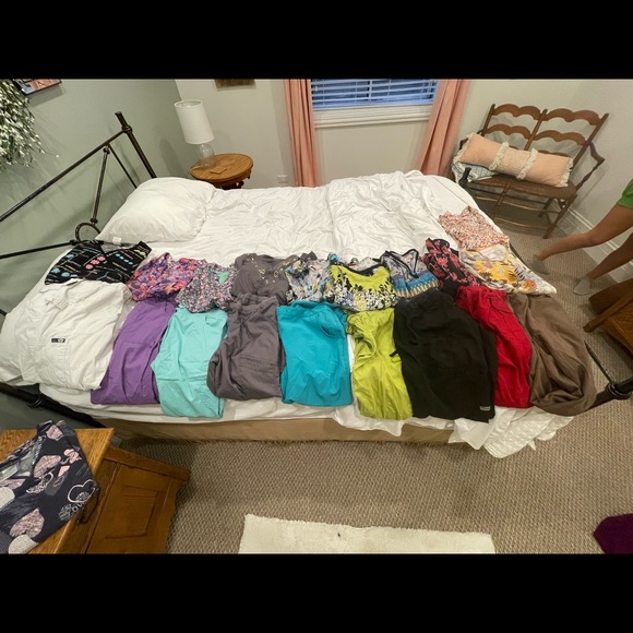 Scrubs Bundle - Picture 2 of 10